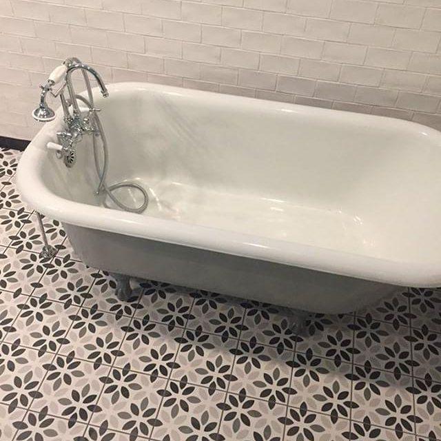 La Madeleine Lyla Noir 20X20